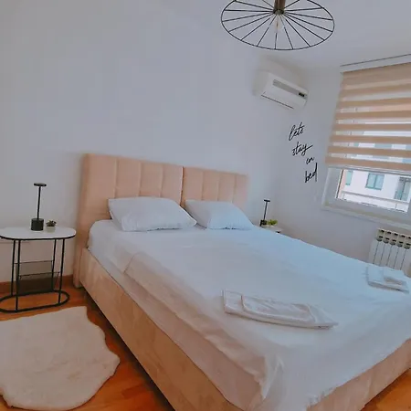 Vibes Apartment *